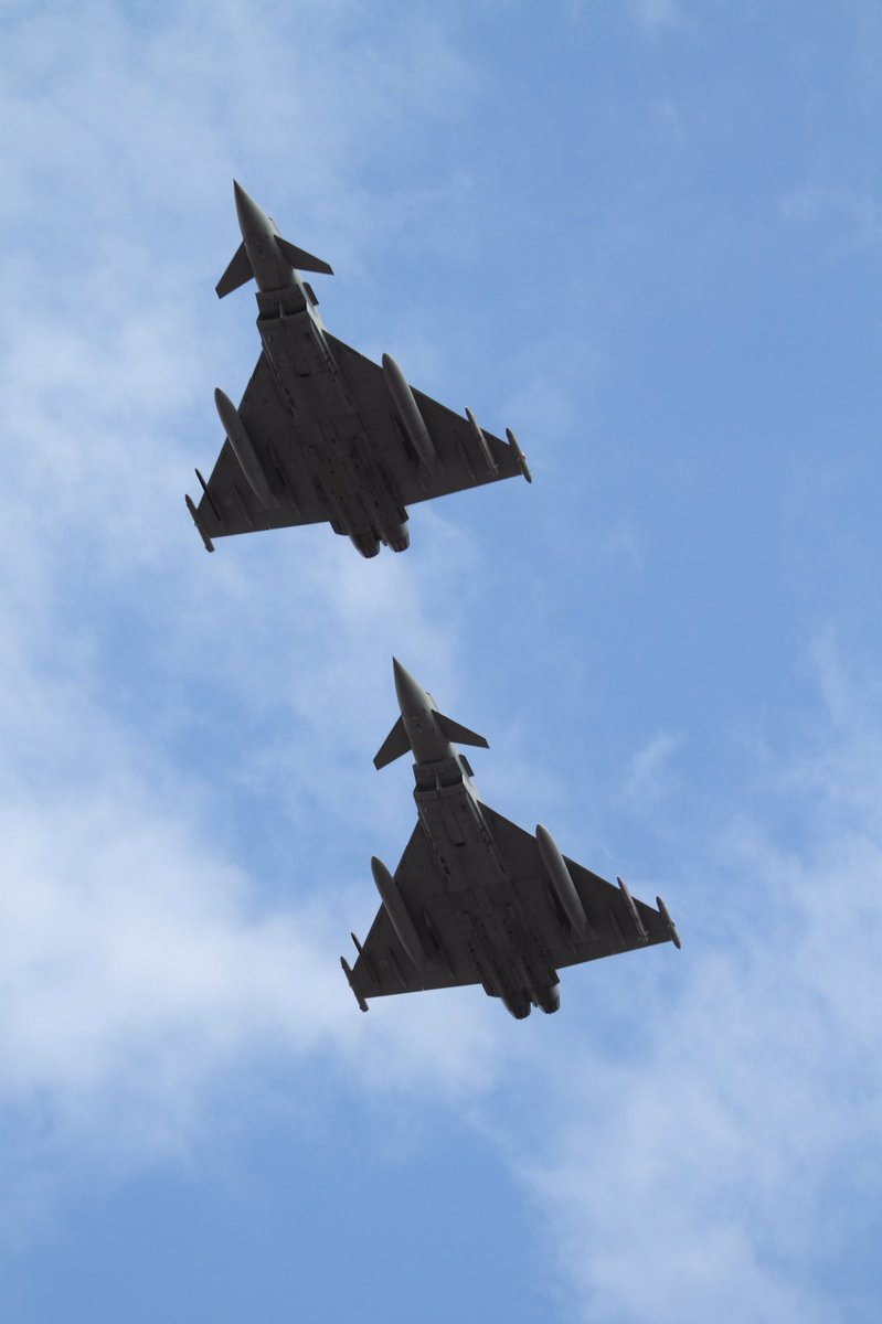 ajbarnsle's tweet photo. Great flypast! Great day!#AFDNEL16 @RAFTyphoon_24_7 @RAFTyphoonTeam @ArmedForcesDay https://t.co/jibaylKsKE