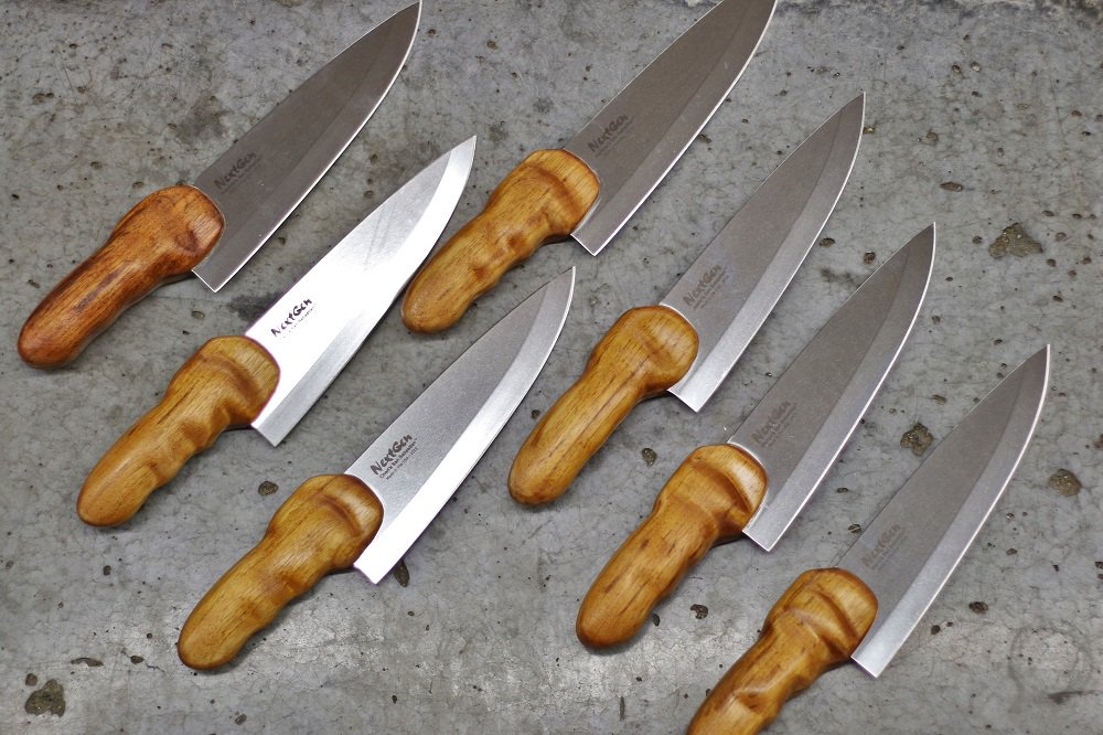NextGenKnife's tweet photo. It took an extra 16 hours of hand sanding to reseal all of the CUSTOM knives but we're really happy with the result! https://t.co/ayv673cCh2
