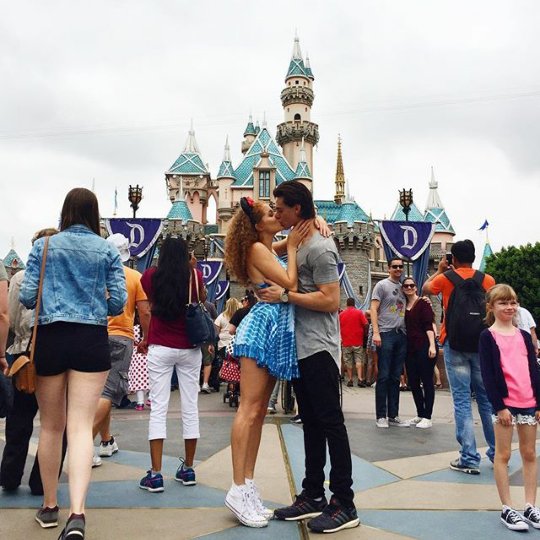 131DOMINIC's tweet photo. RT if you love #CarLox 🌻💕 
@MahoganyLOX @CarlosEsparza26 https://t.co/fXPYCxX3H5