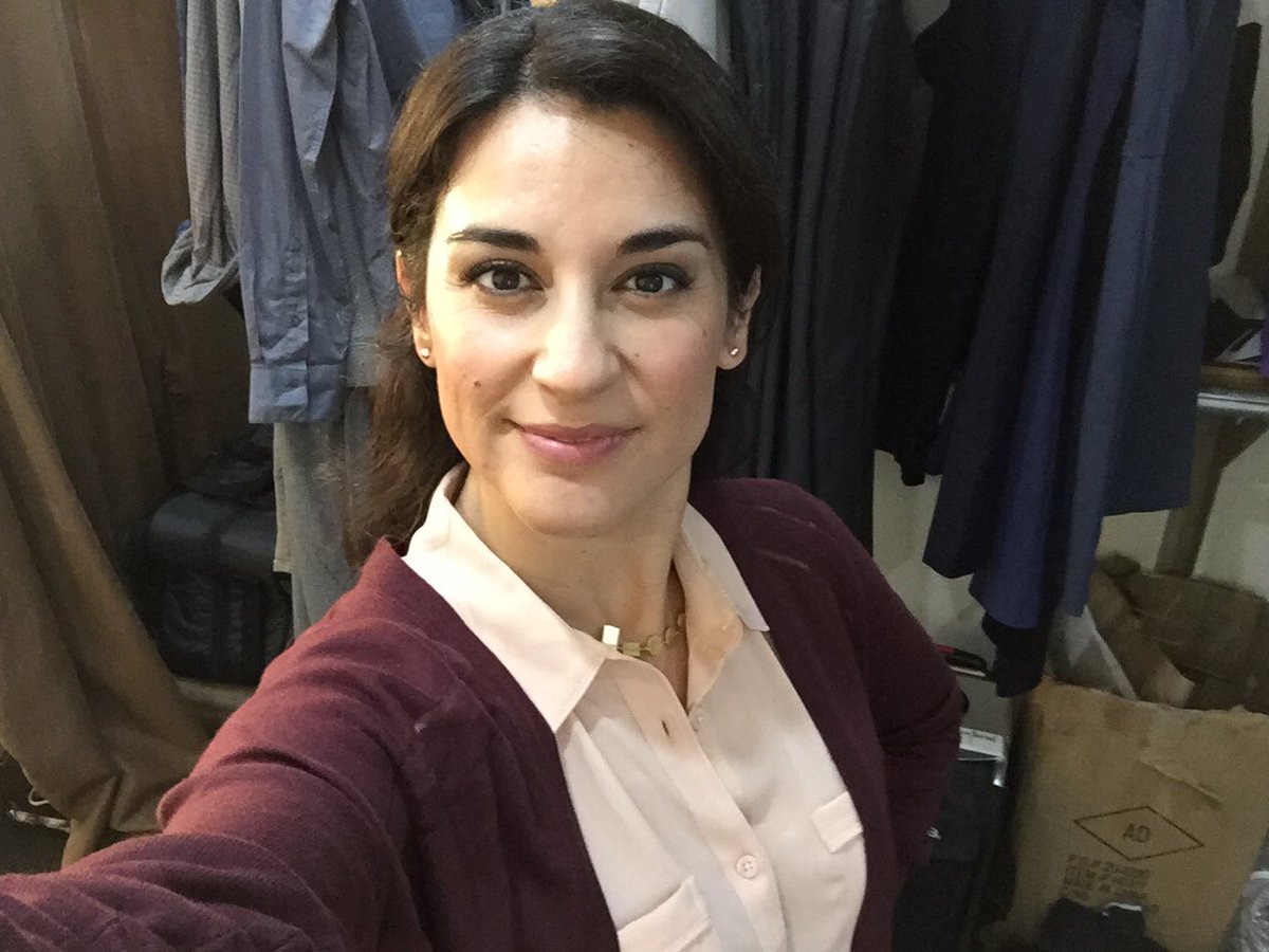 CarolinaEspiro's tweet photo. Loooong actor's day. 6:30am commercial shoot. Then 12:00am film shoot. #hididdlydee! https://t.co/zn0tlL0pir