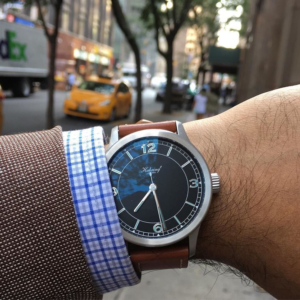 contrapante's tweet photo. Habring and the city. #habring2 #jumpingseconds #deadseconds #independentwatchmaking #inde… https://t.co/DauKUp6lvU https://t.co/l6G64zQXLL