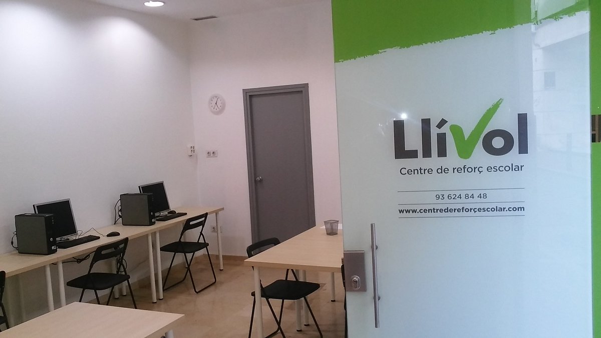 Llivol_Repas's tweet photo. #MalesNotes? Vine a fer #ReforçEscolar al #Llívol https://t.co/X1SCiWMS5p #Terrassa. https://t.co/EHnVm9QTPU