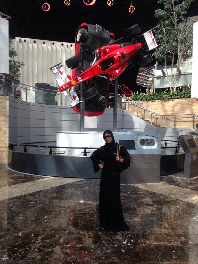 narbch's tweet photo. Ferrari world 😘😘 https://t.co/jmhFsCqHNp