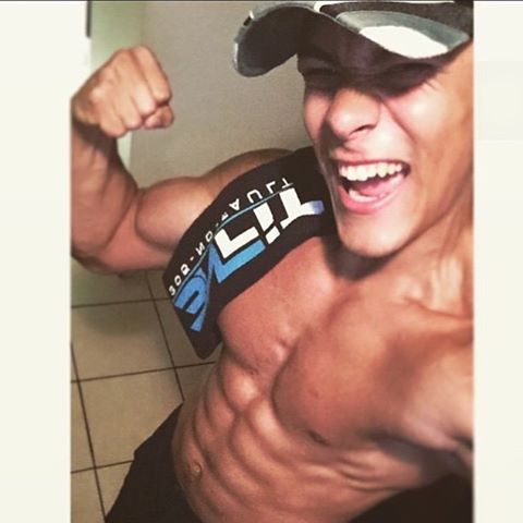 3nfit's tweet photo. With 3nFit, you earn your body. Join the team! 📷: @3nfit https://t.co/Av3HxkEuh0