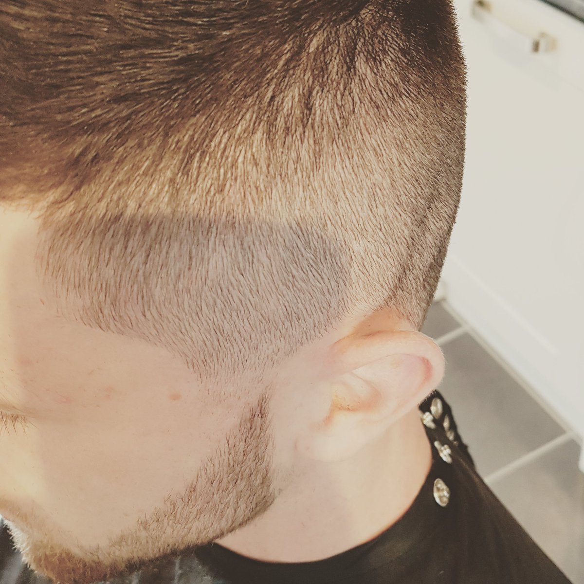 JodieMMensHair's tweet photo. My most regular clients!!! #evohair #mobilehairstylist #lovehair #sharphaircuts #wahlclippers #hairfades https://t.co/WIJ1FLIPMc