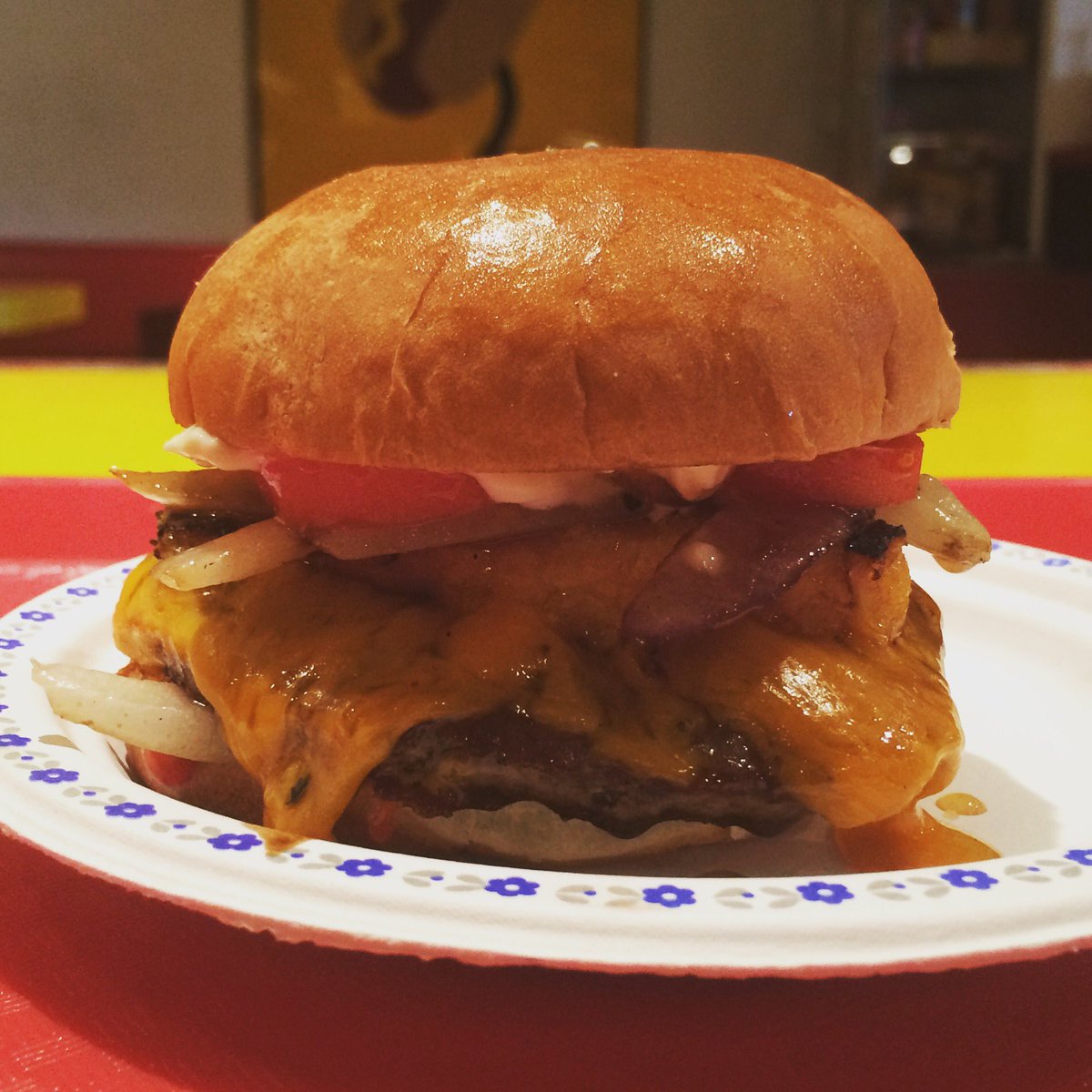 It's the Juno Beach Burger! Our favourite monthly hot dog now on a #tubbyburger! 🌭+🍔=❤️ Today only!