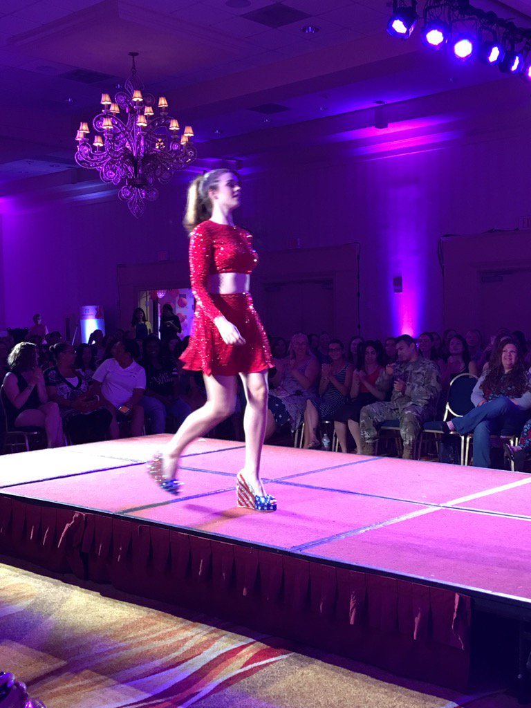 HughE_Dillon's tweet photo. Sweet #redwhiteblue #ormd #USO #Fashionshow perfect for #July4th soiree https://t.co/HqDjM1w3GM