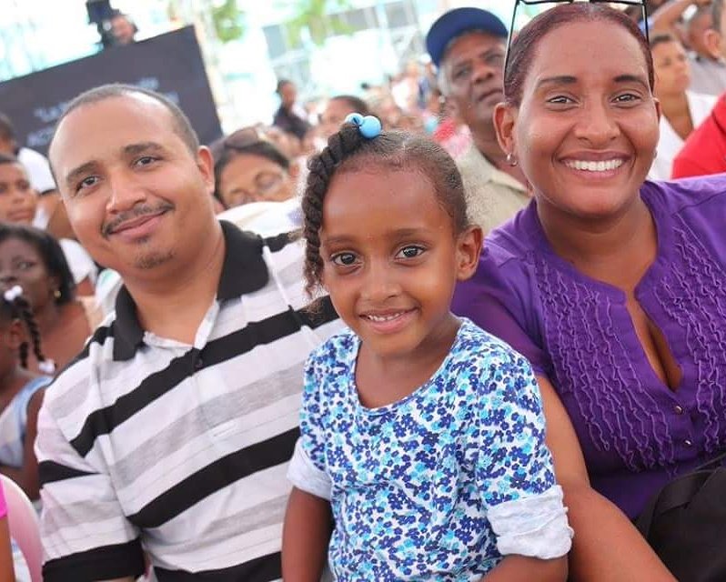 OleadaD's tweet photo. #LaNuevaBarquita transformará la vida de miles de personas gracias a.@DaniloMedina #OleadaConDanilo https://t.co/4UnV7oVKUB