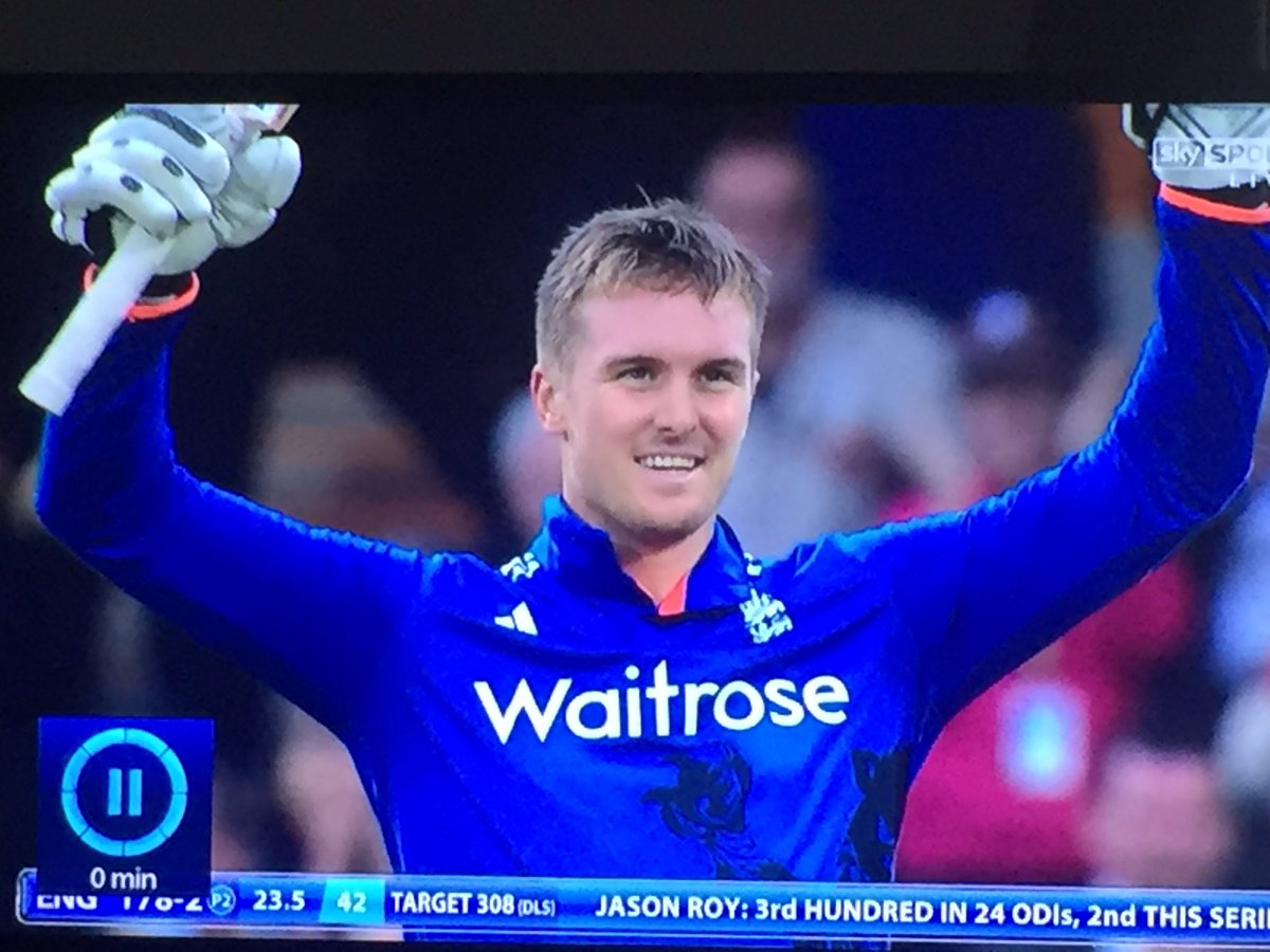DunsfordDJ's tweet image. This is what the best limited overs batsman in the country looks like people! @JasonRoy20 @surreycricket #tonmachine