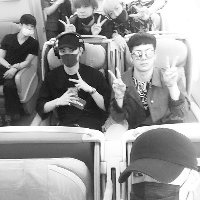 Mark_Tuan20's tweet photo. @Kim_Yugyeom19 https://t.co/SFvU4wJ7E1