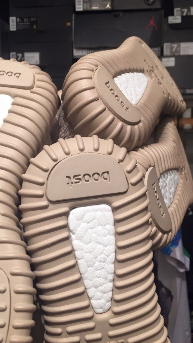 jeru035's tweet photo. #RT pls & thanks in advance 😉
#Oxford 4.5&7.5 (DS)
H.O. ($2050)
Dm's open #scammersfuckoff 🎭 https://t.co/qxNKuIwhK0