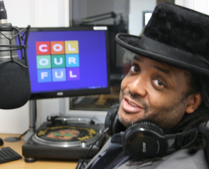 colourfulradio's tweet photo. #OnAir Wed 7PM @jazziQ7
Go https://t.co/RWygD5fzbb
#soul #funk #disco #house https://t.co/5X8OUvzDYN