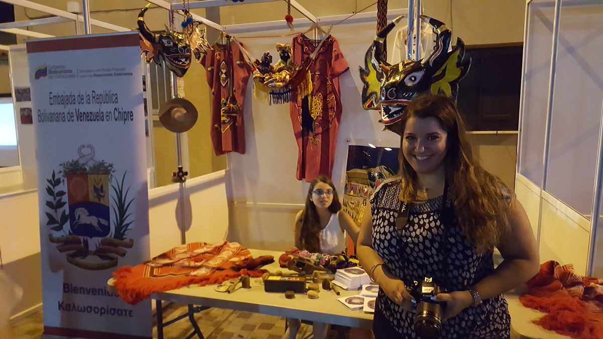 EmbaVenezChipre's tweet photo. #artesania Venezolana expuesta en #Tseri #Chipre #Cyprus https://t.co/aSP80pMr0H