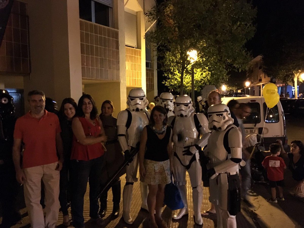 biurrun74's tweet photo. Estas cosas pasan en #Torrelodones:) @GonTorrelodones @RosaRivet @Fernandezy69 @Paula_VxT @Torrempresarial https://t.co/ryjBanFwVU