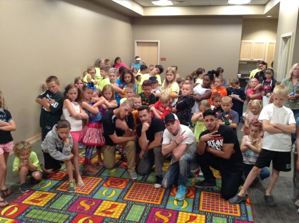 Breakdance lessons at the library with 61SYX!