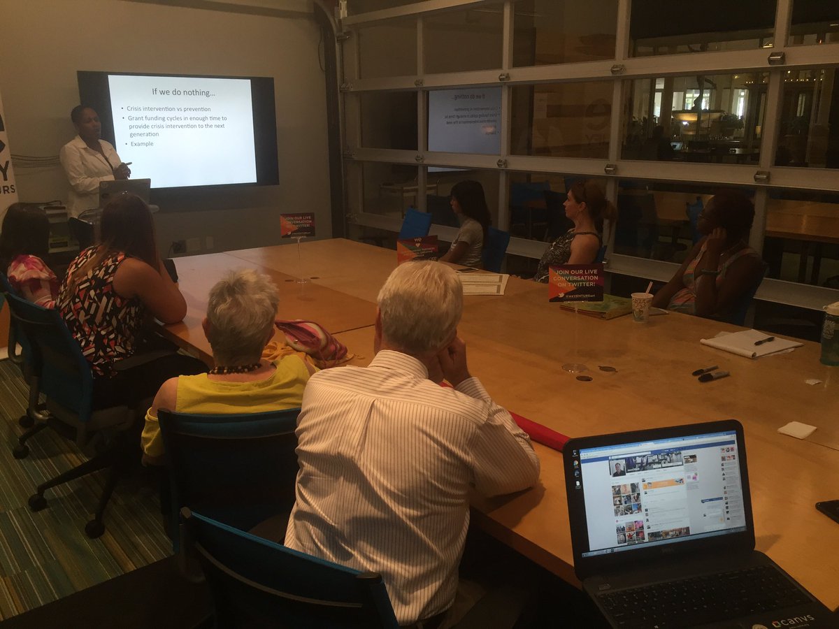 weVENTUREorl's tweet photo. #LaunchingLean student Diazina sharing her pitch for her non profit, Gifted Ones #socialenterprise #femalefounders https://t.co/tySqZhXgTg