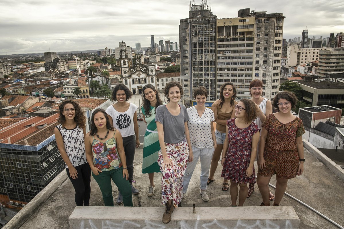 Filme_B's tweet photo. Festival no Recife exibe filmes de mulheres https://t.co/XFQSOLOBDG #MulheresNoCinema #FINCAR https://t.co/dlwg8w1wMB