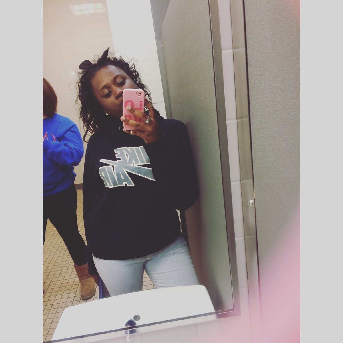 Austenaco's tweet photo. Hey, Y'all... I'm Austenaco... call me Austen.. I'm shorty w the boys name... I'm the Plug 😈🍃 #JacksonStateTwitter https://t.co/SBDDrdWzzi