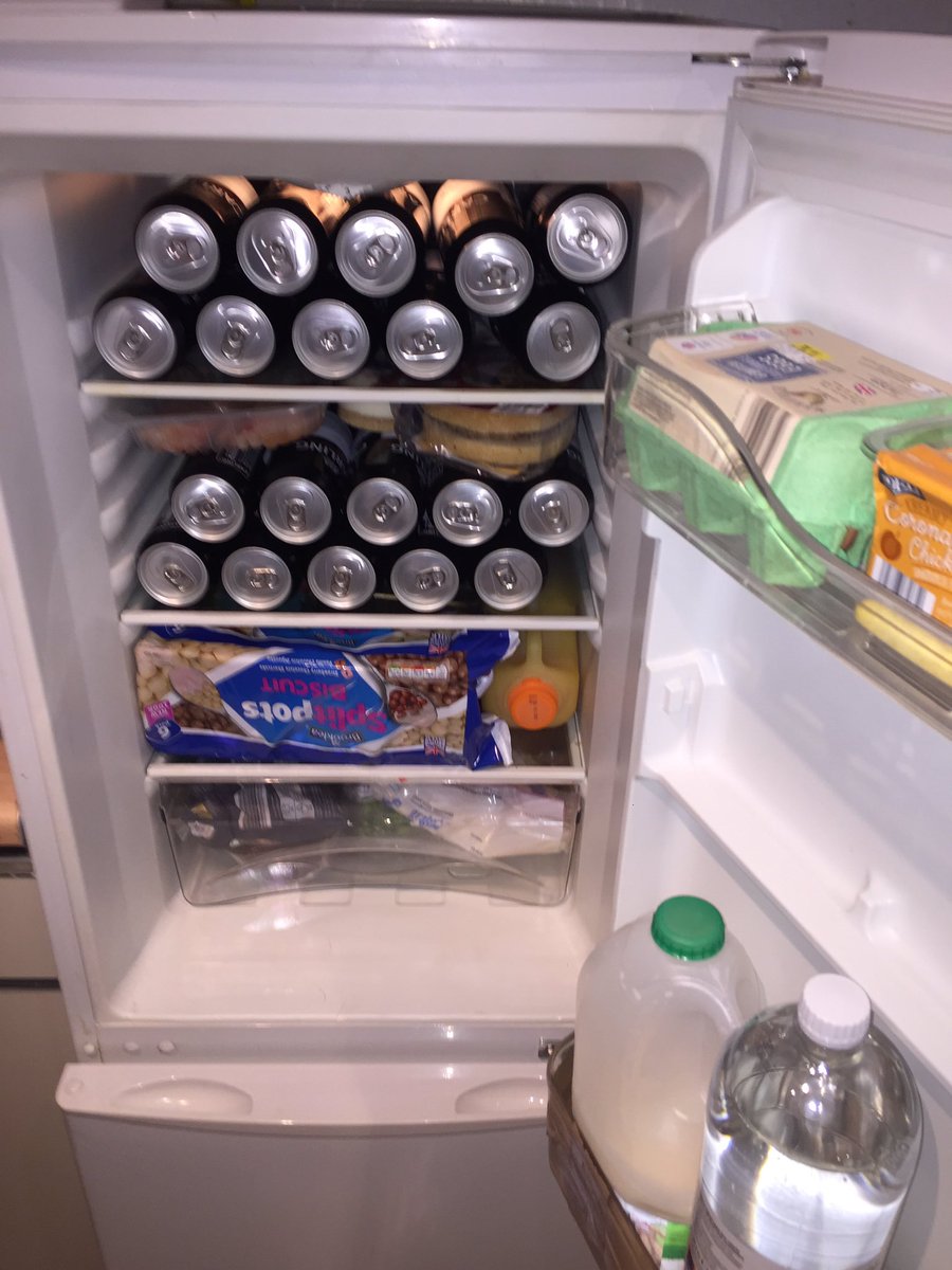 danmasterscom's tweet image. Plenty of beers to last... 2 days. #alcohol #drinking