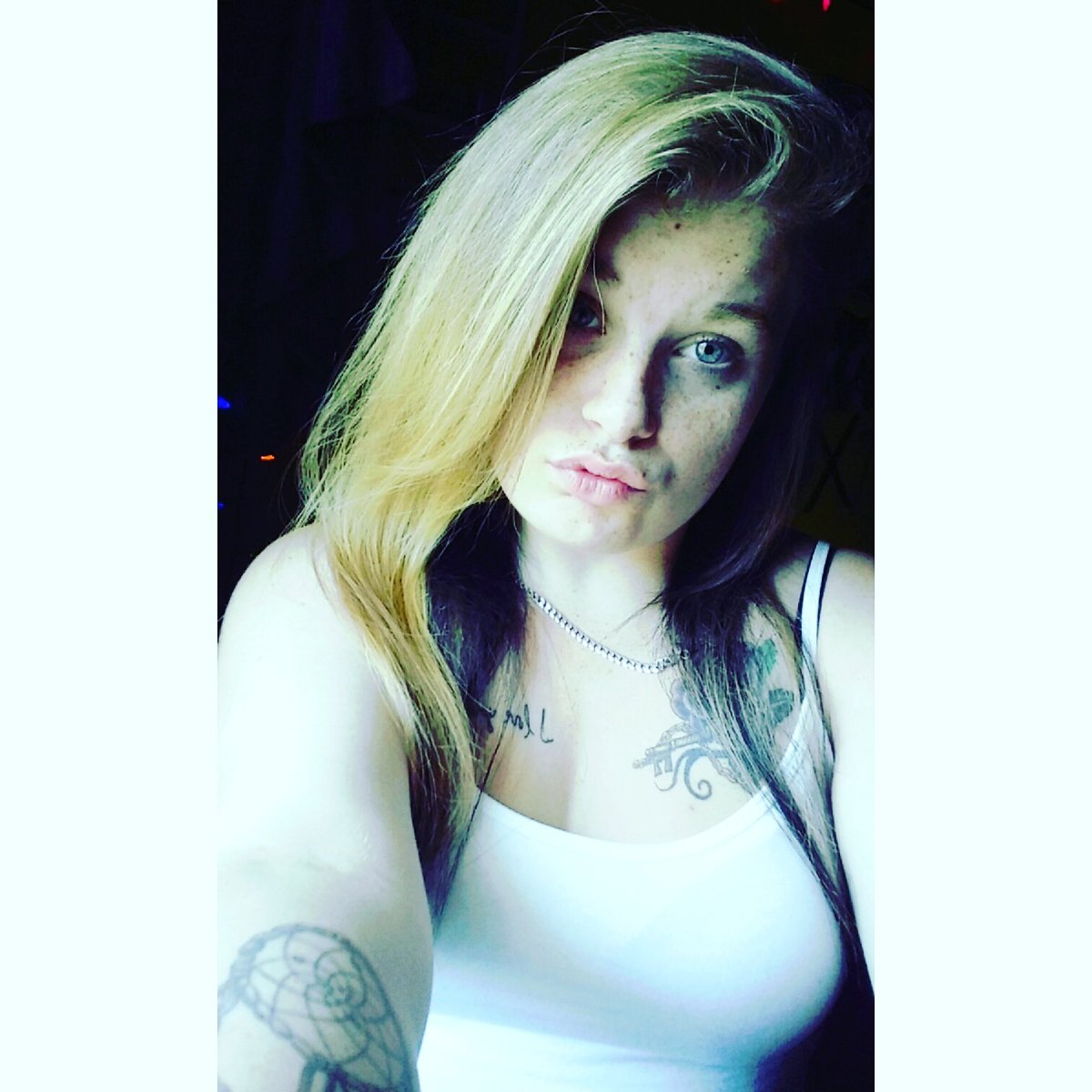 JessicaBella26's tweet photo. Summer vibes #summervibes #vibes #goodvibes #inked https://t.co/w5zT9jdR0g