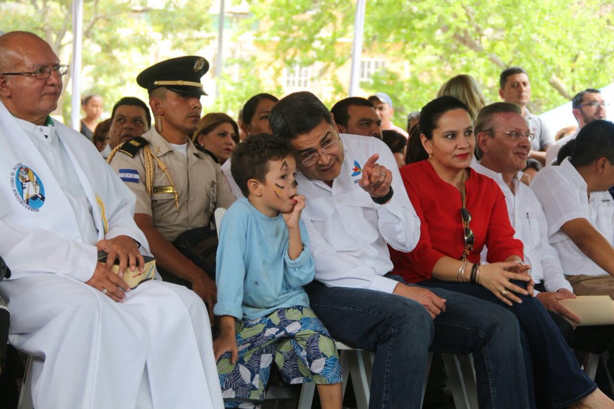 Juan Orlando Hernández tweet media