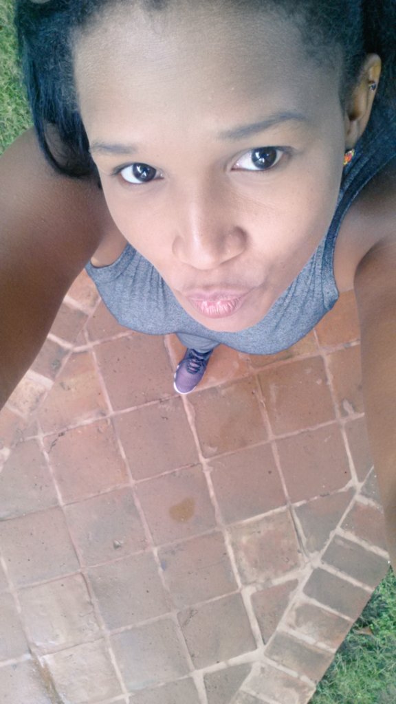 MorontaYanni's tweet photo. #lanegra -#linda😗😗 https://t.co/IR8B7OJ3Xi