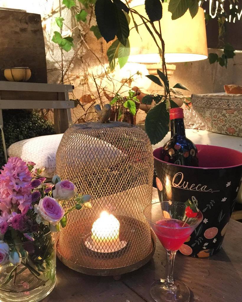 elisamoralesss's tweet photo. Por fin... Te encontré... Tan fresquita...Queca #womaninwine #buscandoaqueca @womaninwine… https://t.co/bDFKP261yA https://t.co/yTAZUffHJ5