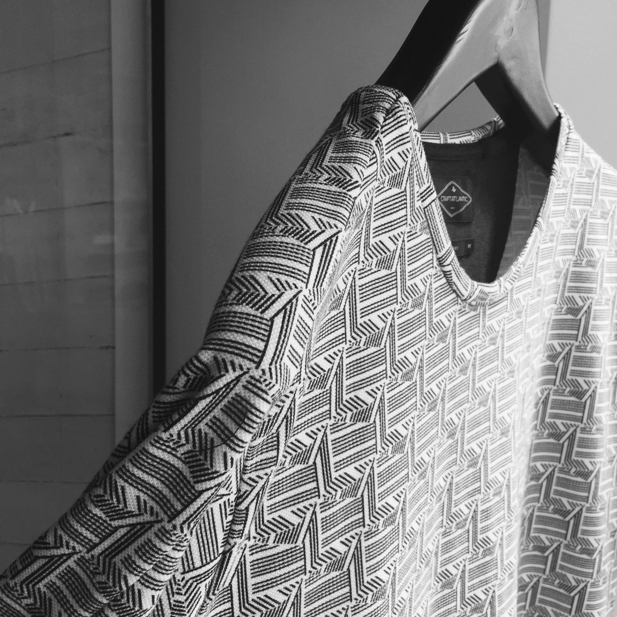 CraftAtlantic's tweet photo. The GEO satellite tee at #CRAFTATLANTIC. Discover --> https://t.co/7QEgAQhld5 https://t.co/KGi6Ab254M