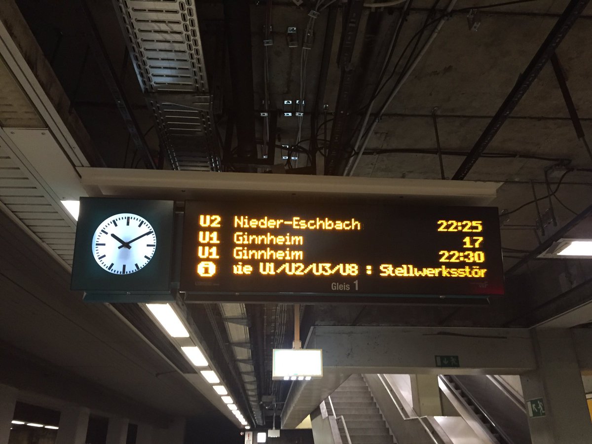 So lächerlich. #ubahn #ffm