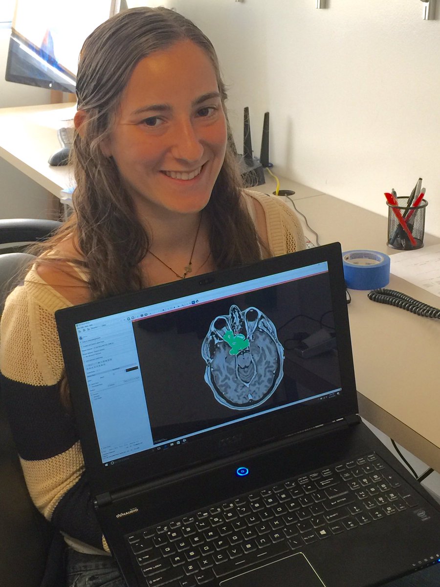 MountSinaiNeuro's tweet photo. Samantha is a #HighSchool #senior interning w/@anthonycosta in the #Neurosurgery #SimCore. #neurosim #FriedmanSummer https://t.co/mcHsEMfPIN