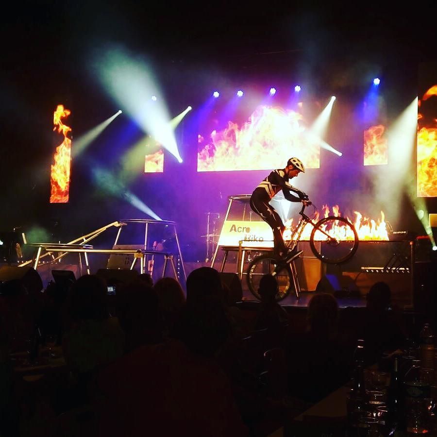 Kiwaise_France's tweet photo. Événement pro à pro. #kiwaise #kiwaiseonline #evenement #france #mutzig #proapro #spectacle #musique https://t.co/D3P3Niidcn