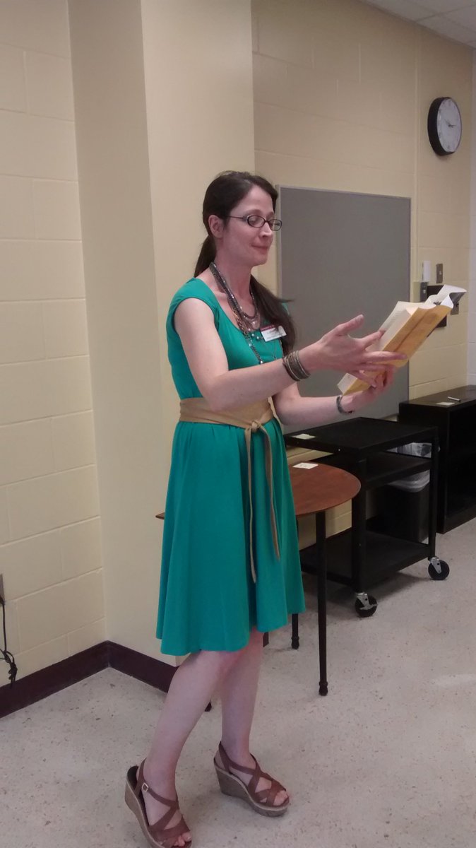 WachBerlin's tweet photo. Special thanks to @PettisChristy for modeling an #anticipatoryset by reading from Lost at School to start class. https://t.co/JLQdHZrMVb