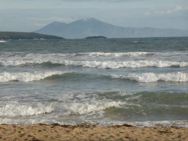racheldrift's tweet photo. Surf's up tonight #Rhosneigr #Anglesey https://t.co/Yry8USKebe