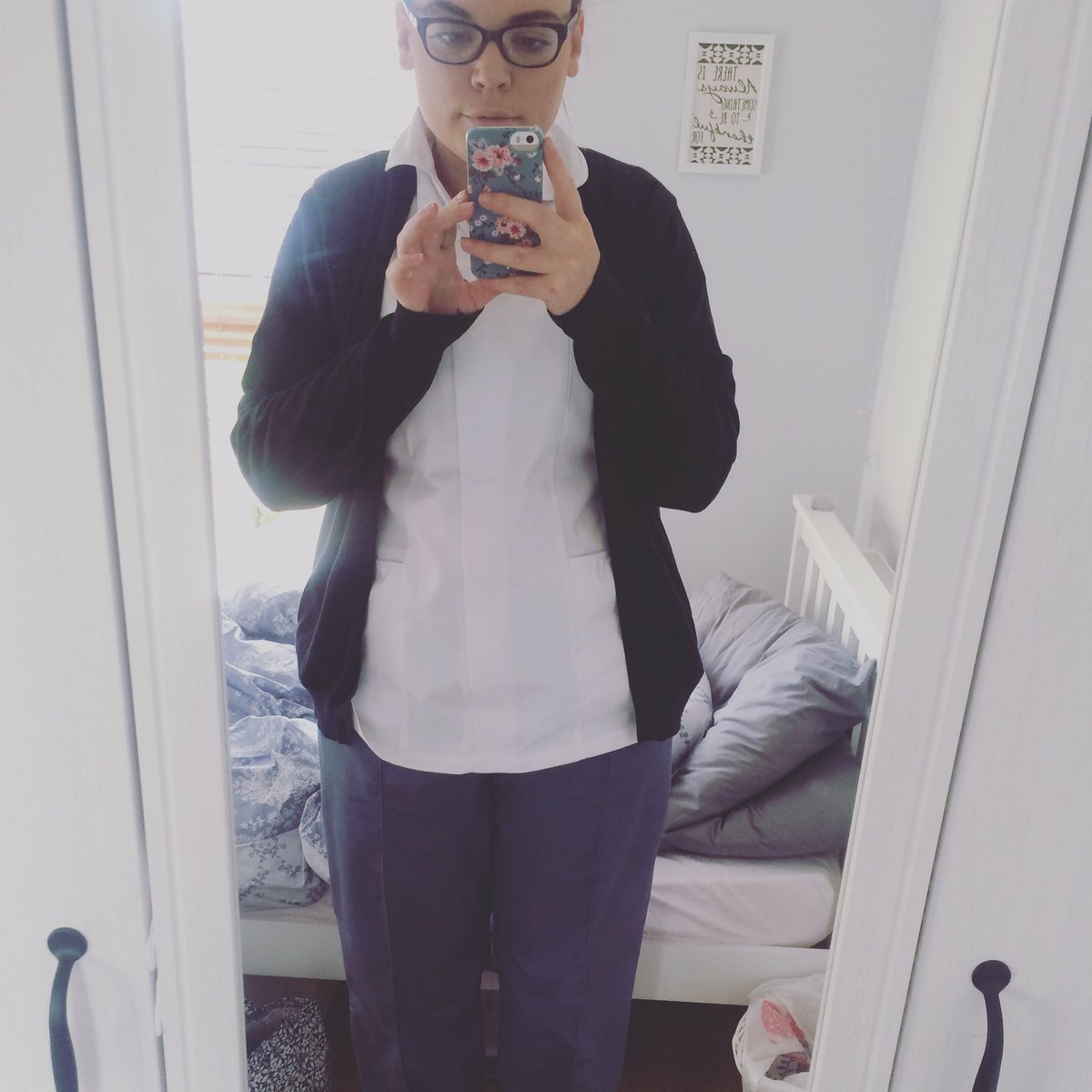 RachelA16CCCU's tweet photo. First day of placement = done! Absolutely shattered! 😴😴😴@CCCUNursing https://t.co/HPYu5wQfnQ