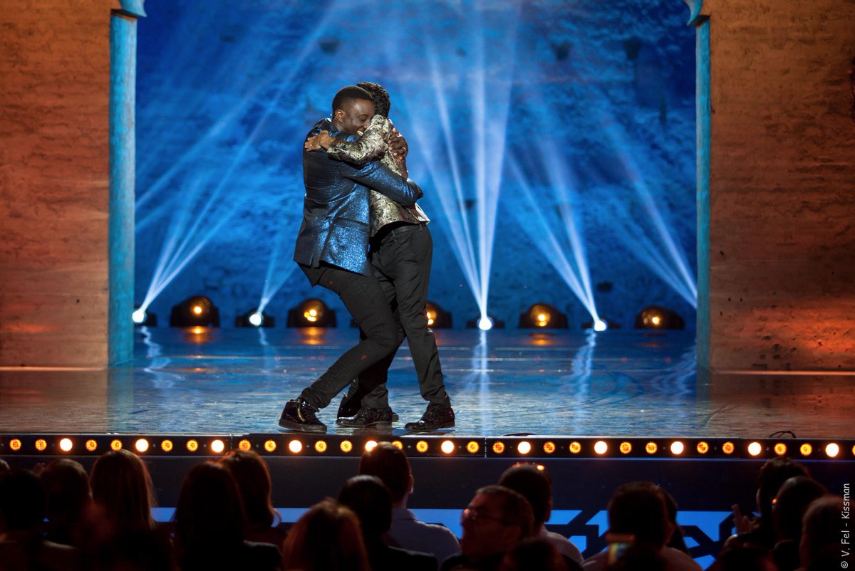 DebbouzeJamel's tweet image. C'EST LE MEILLEUUUUUR, STANDING OVATION POUR @Ahmed_Sylla !!!!! #MDR2016