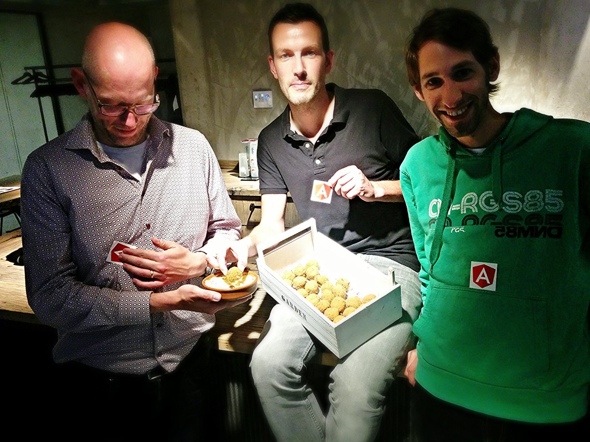 gerardsans's tweet image. Yay! About to happen... First group picture! #angularised @al_bert_brand @fevanwijk @Xebia