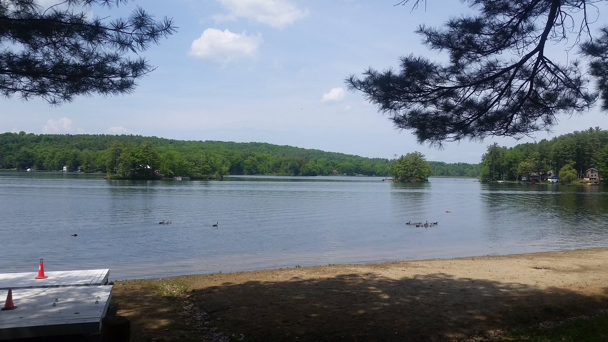 CampDaybreak's tweet photo. This view in just over a month! #camp #summer #Vermont #nature #lake https://t.co/kOMbEuPatD