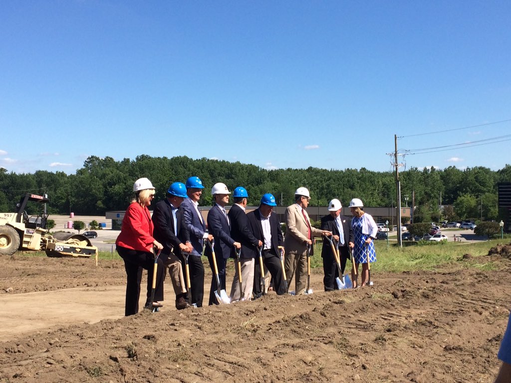 MeyerNajem's tweet image. Congrats @BlueSkyTP on your ground breaking! @Mainstrt @mayorditslear @AmericanStrpnt