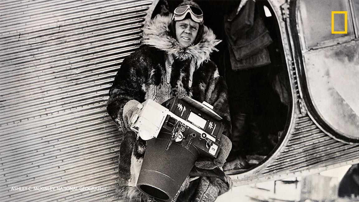NatGeoPhotos's tweet image. For #NationalCameraDay, see what it was like to be a Nat Geo photographer in the old days: on.natgeo.com/293Ec3N