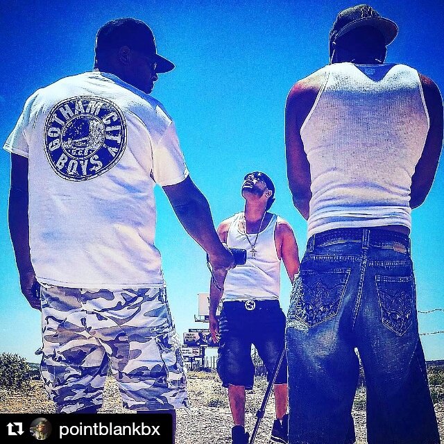 GothamCityBoys1's tweet photo. GothamCityBoys Da #General @Ricky_Bats #videoshoot #Arizona #freedomtour #RIPCAPONE Talented RecordingArtist #hiphop https://t.co/ks6kQxrswf