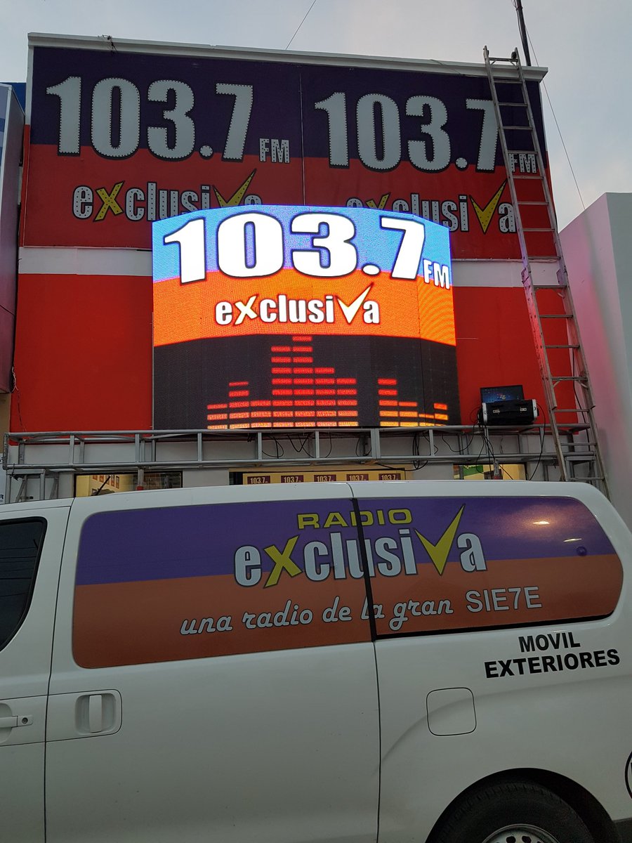 No te quedes sin visitar el stand de la <a href="/exclusivafm1037/">Radio EXCLUSIVA</a>