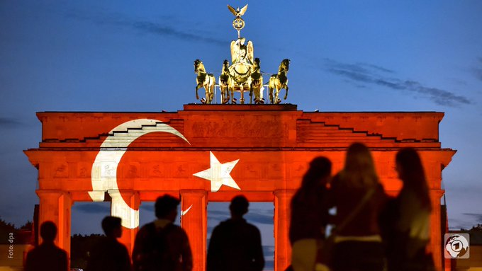 Resmi Twitter'da görüntüle