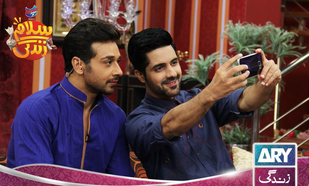 mishisyed13's tweet photo. @faysalquraishi 💙 wid #AsimJaved 😍😃 @chef_saadat
Young #Talent thanku FQ u always Supports Young Talent 👍😃👌 https://t.co/NqskfuMUfs