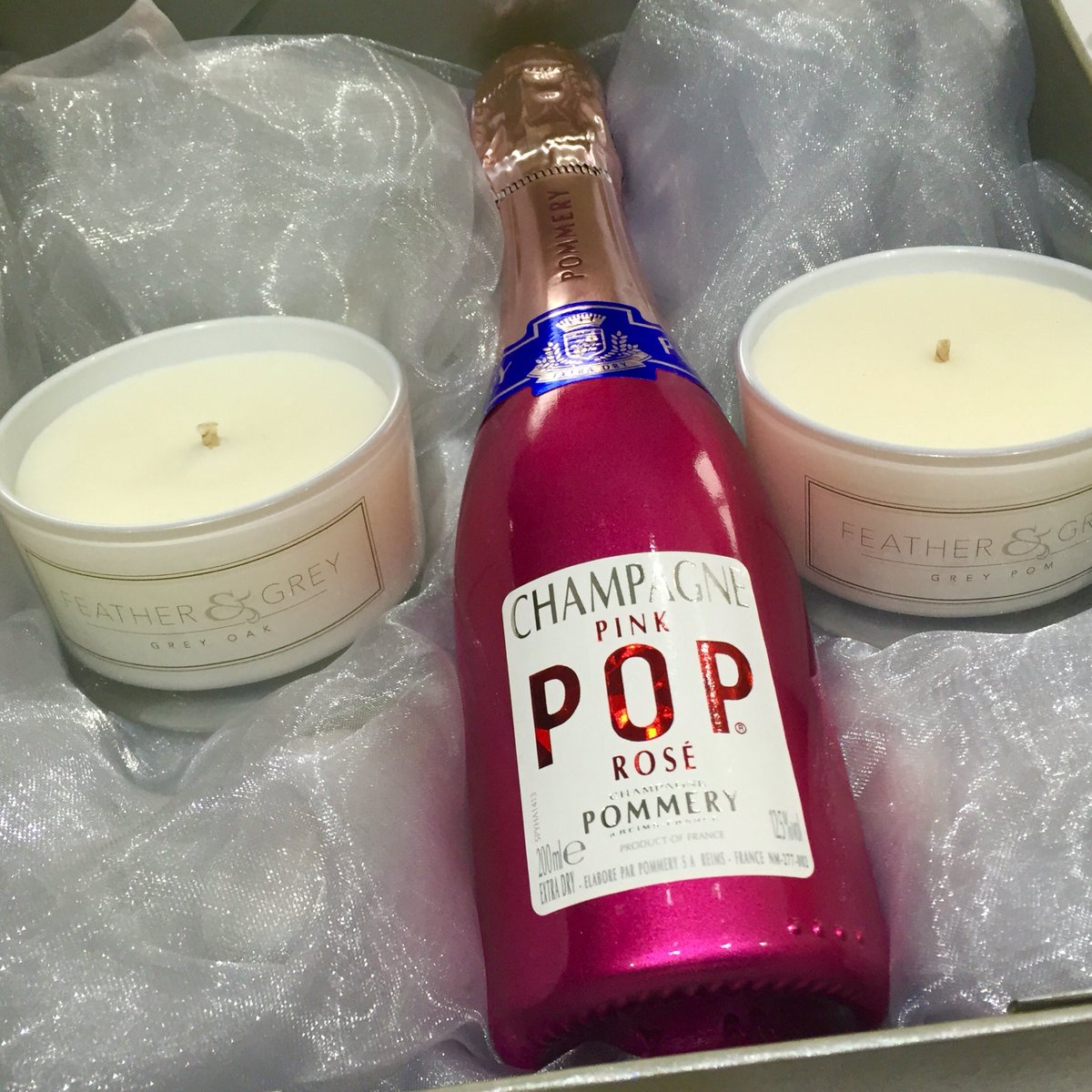 feather_grey1's tweet photo. Feather &amp; Fizz hampers with @PommeryOfficial bubbles and gorgeous candles! #handmade #luxury #candles  #scotland https://t.co/9LHb5CSXyq