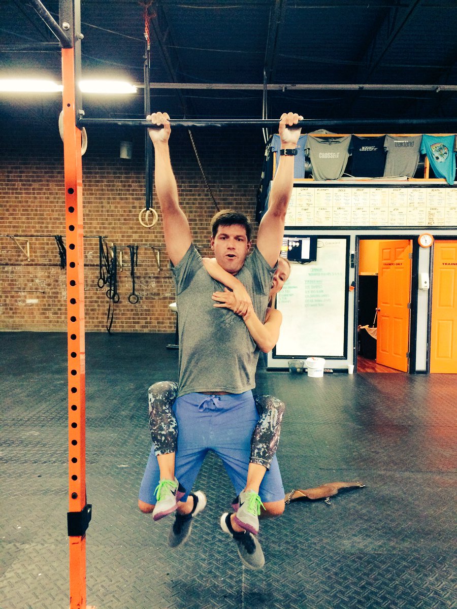 UltCrossfit's tweet image. #weightedpullups #crossfit #southendclt #clt #cltfitness #strength #training #ifitsnotfunyouredoingitwrong