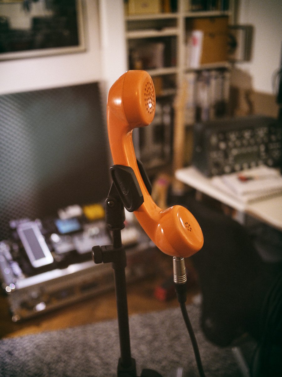 TheAtlasAmp's tweet photo. it works! i built a mic out of an old phone receiver. instant lo-fi sound! https://t.co/bUFrfLzrCv