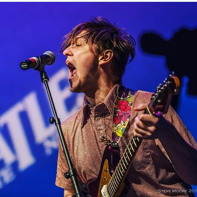 ElStrapoCustoms's tweet photo. Do you know @hectorinamusic? Check out frontman Dylan G. with his #ElStrapo custom guitar strap! #Hectorina https://t.co/hJVJjnBHTo