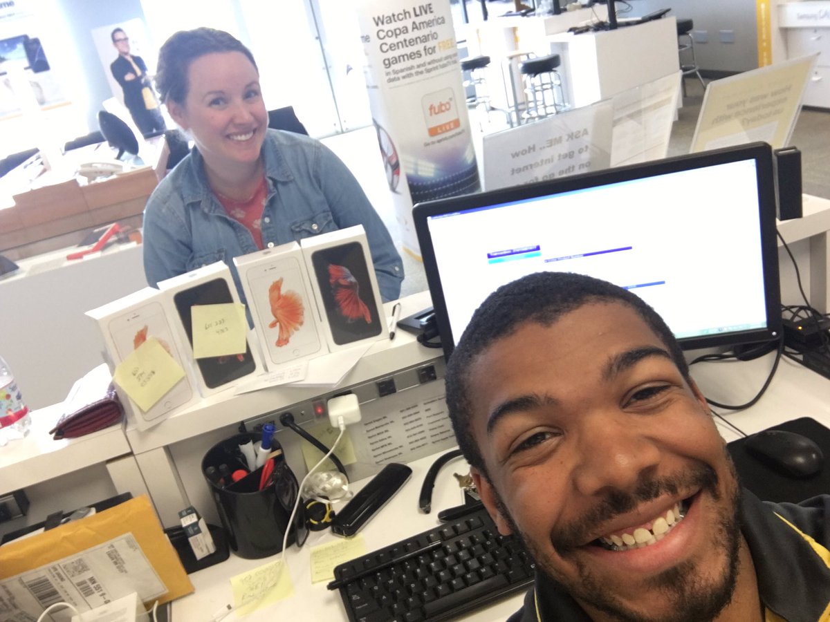 wleagansprint's tweet photo. Came in about to cancel left upgrading and adding 2 lines. @wl_byoung @mmcmahon09 @ShadiCh #latepost https://t.co/hZ25EL9Z9N