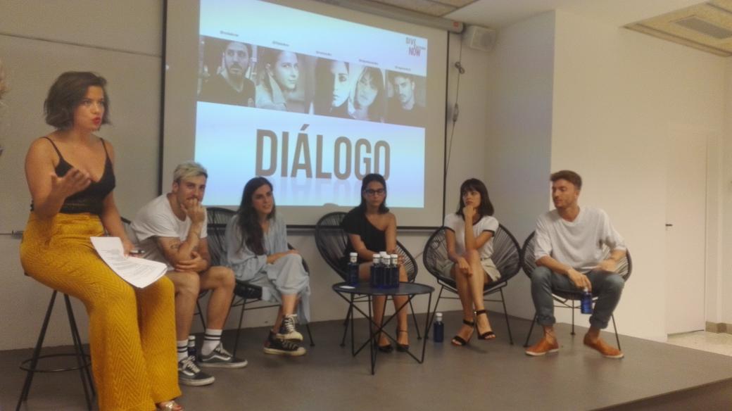 EnchantedCloseB's tweet photo. Hoy he estado en una conferncia sobre fotografía móvil n instagram y he aprendido y m ha motivado mucho :) #divenow https://t.co/eaq4DRZ7EQ