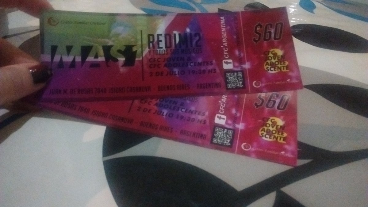 CelliedoftNayar's tweet photo. Ya las tengo en mis manos😊 vamos por otro de los tantos recitales de @RealRedimi2  👌👌💕  #Redimi2EnCFC #MasUno https://t.co/GGUT2FW26p